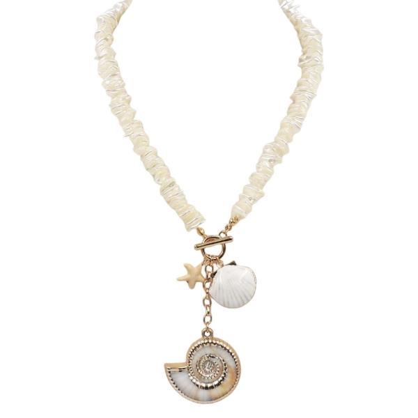 CERAMICS SHELL TOGGLE CHARM PEARL NECKLACE