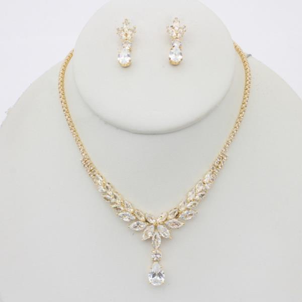 RHINESTONE LAYERED PETAL NECKLACE EARRING SET