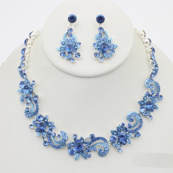 RHINESTONE FLOWER STYLE NECKLACE EARRING SET