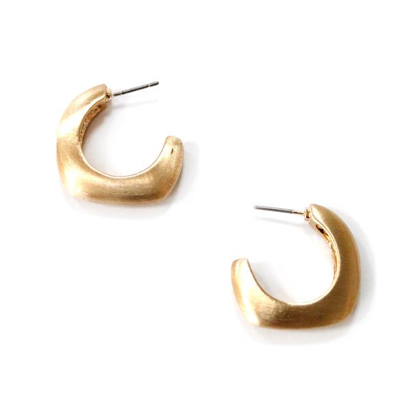 BRUSHED METAL THICK CURVED OPEN HOOP EARRING
