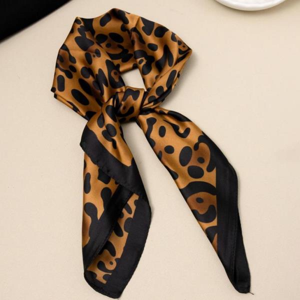 LEOPARD SILKY SQUARE BANDANA NECK SCARF