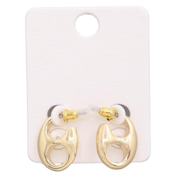 OVAL METAL EARRING