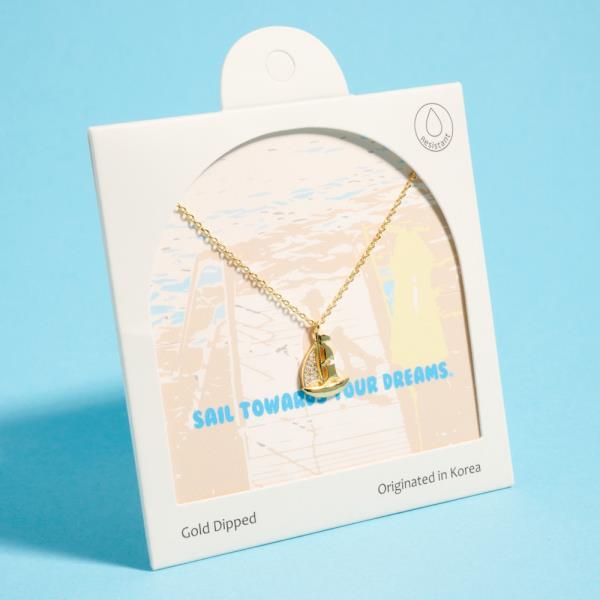 WATER RESISTANT SAILBOAT SHAPED GOLD DIPPED PENDANT SHORT NECKLACE