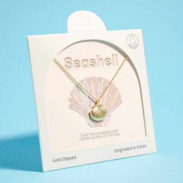 WATER RESISTANT SHELL SHAPED GOLD-DIPPED PENDANT SHORT NECKLACE