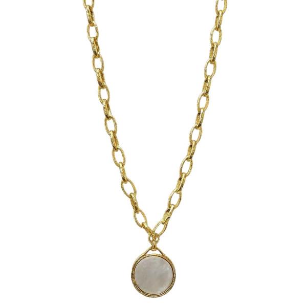 ROUND MOP PENDANT NECKLACE