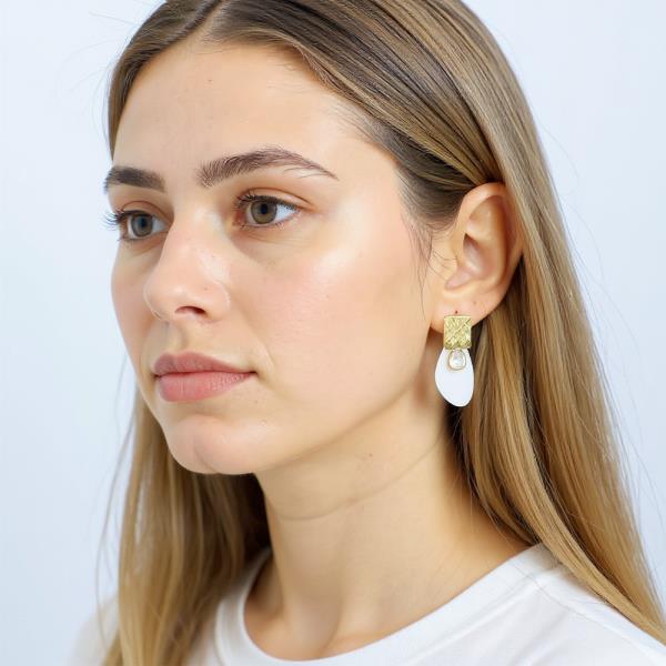 14K GOLD DIPPED MOTHER OF PEARL CZ DROP POST EARRING