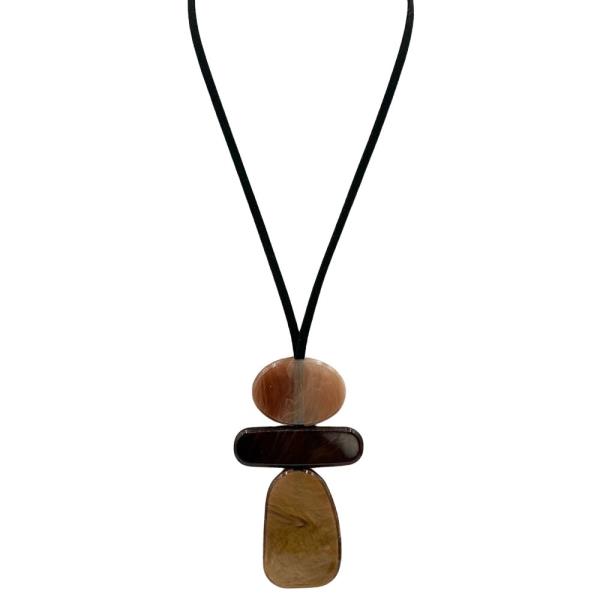 BROWN RESIN DROP PENDANT NECKLACE
