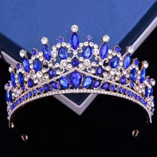 RHINESTONE CROWN