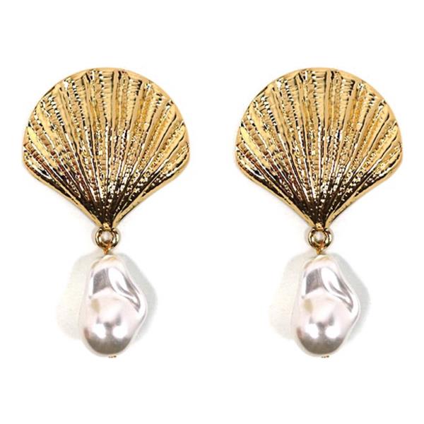 SHELL SHAPE W PEARL DANGLE EARRINGS