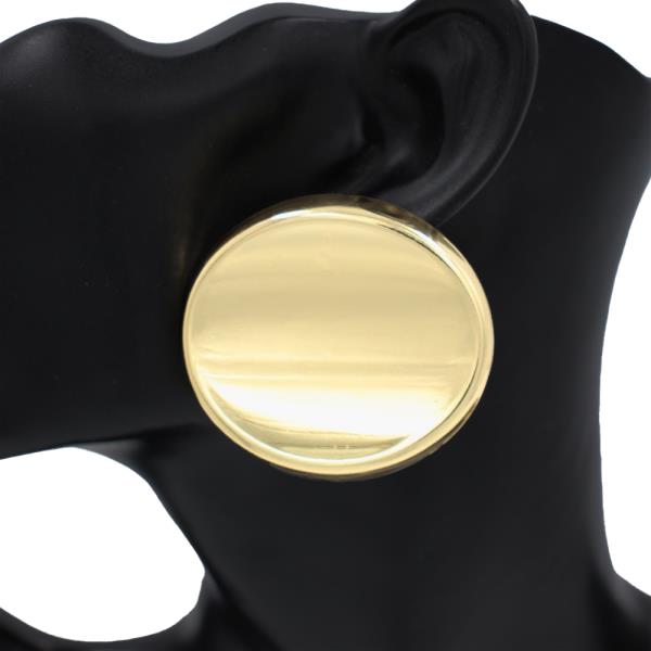 METAL ROUND DISC STATEMENT EARRING