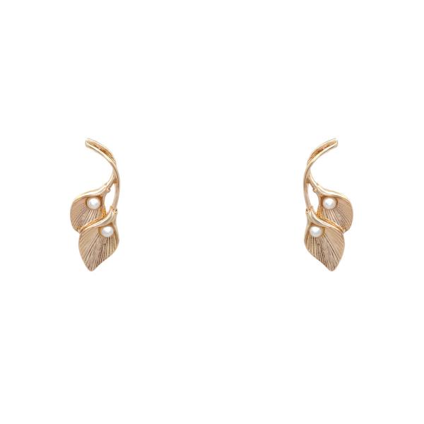 METAL LEAF CURVE STUD EARRING