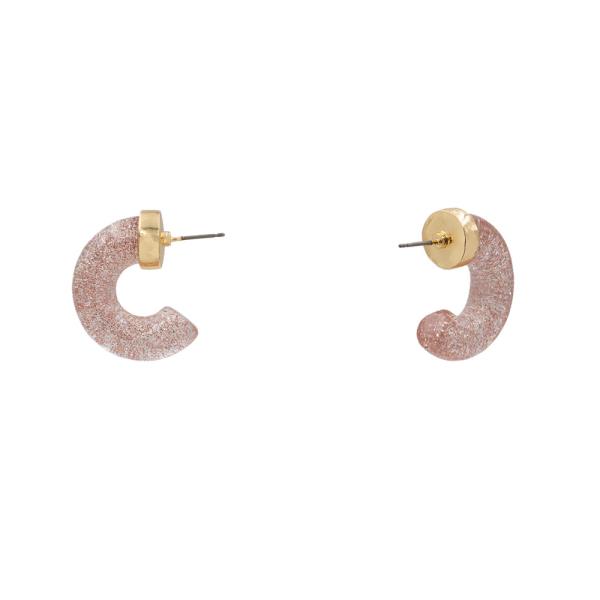 METAL C SHAPE HOOP EARRING