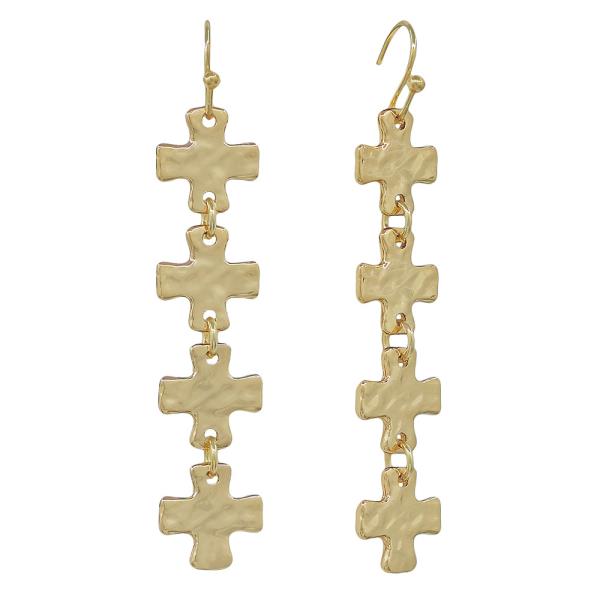 HAMMERED METAL CROSS EARRINGS