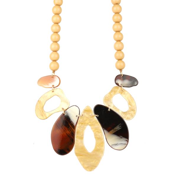 PLASTIC BEAD OPEN CUT NECKLACE