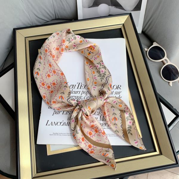 FLOWER SILKY BANDANA NECK SCARF