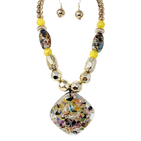 MULTI BEAD STONE PENDANT STATEMENT NECKLACE EARRING SET