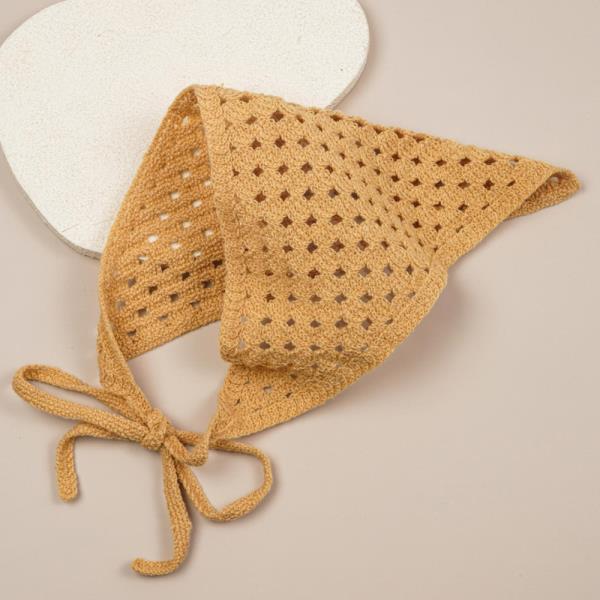 CROCHET TRIANGLE HEAD SCARF