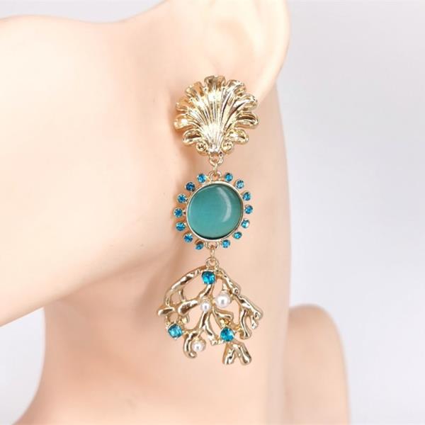 TURQUOISE SHELL DROP STATEMENT EARRING