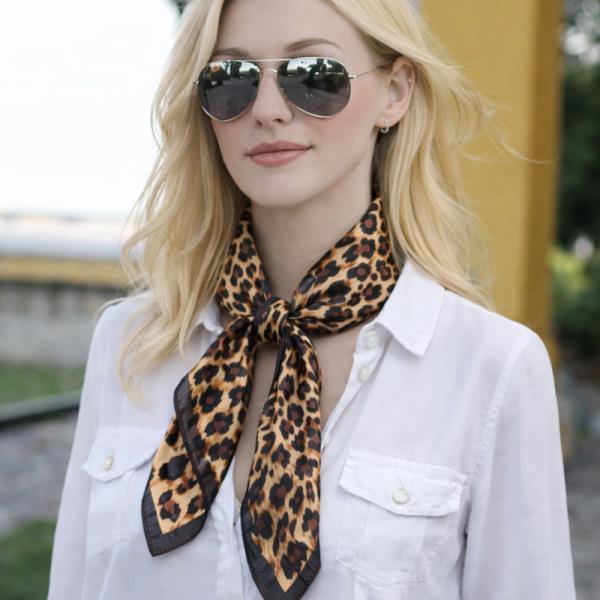 LEOPARD PRINT SQUARE SCARF