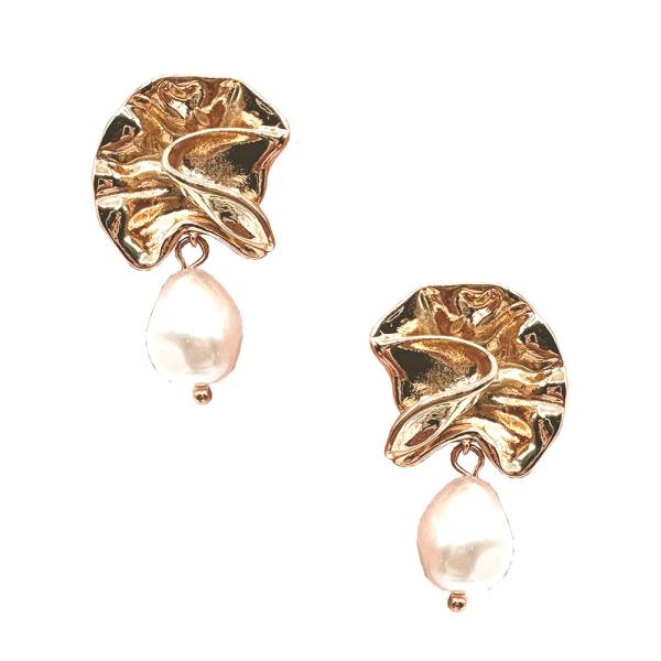 PEARL HAMMERED POST EARRING