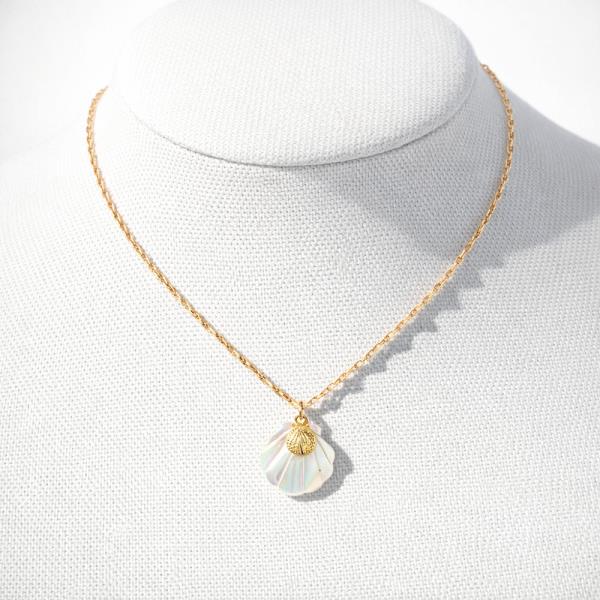 SHELL WITH MOP NECKLACE