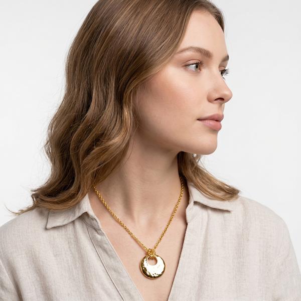 METAL ROUND PENDANT NECKLACE