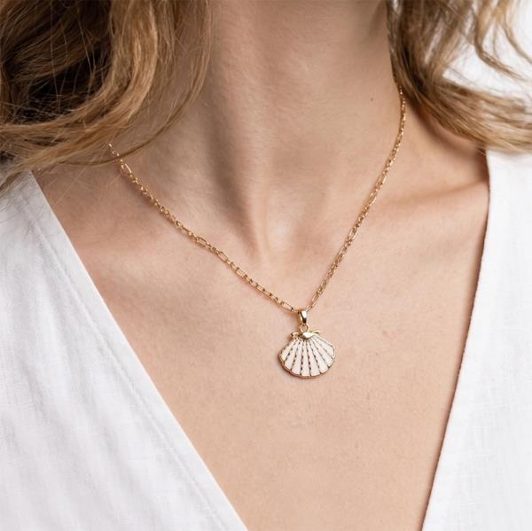 METAL SHELL PENDANT NECKLACE