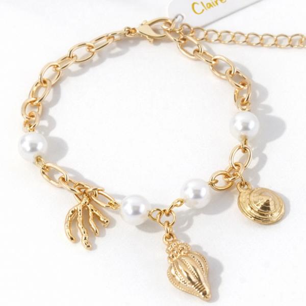 SHELL CORAL PEARL CHARM BRACELET