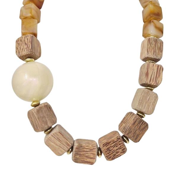 WOOD CUBE BEAD STATEMENT NECKLACE