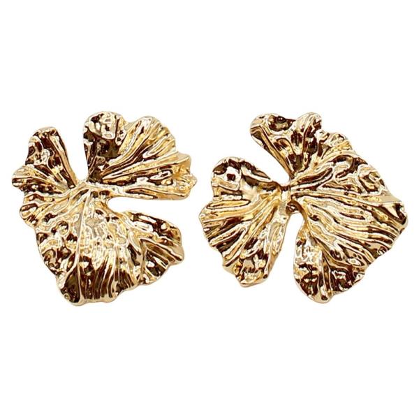 TEXTURED LEAF STYLE CHUNKY EARRING