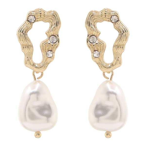 TEXTURED METAL SHAPE PEARL DANGLE EARRING
