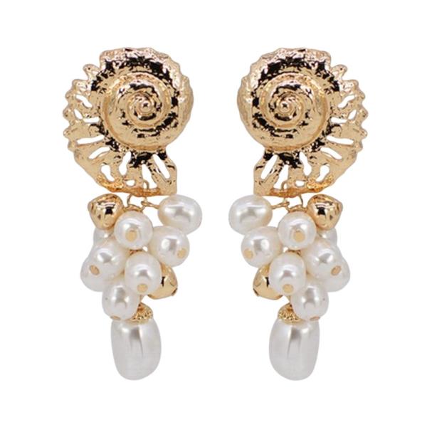 METAL SHELL PEARL EARRINGS