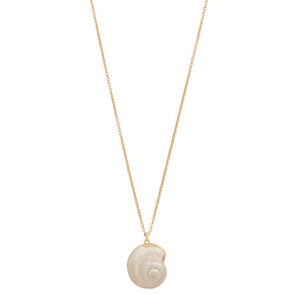 SHELL PENDANT CHAIN LINK NECKLACE