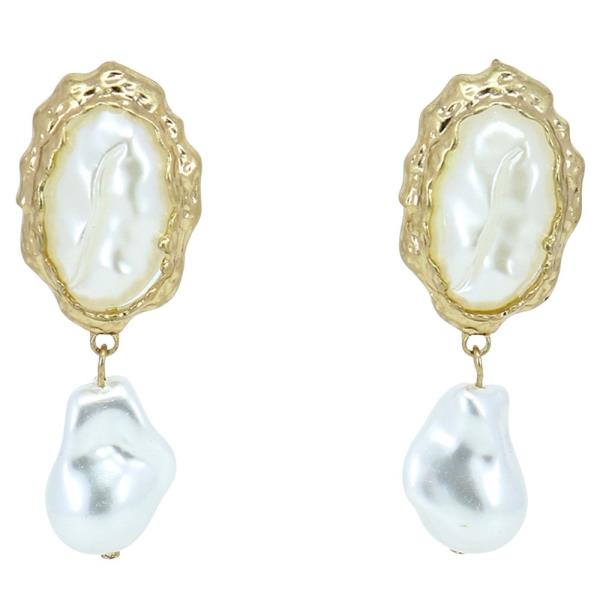 METAL FRAME PEARL DROP EARRING