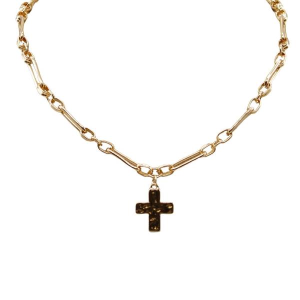 LINK CHAIN W CROSS CHARM  NECKLACE