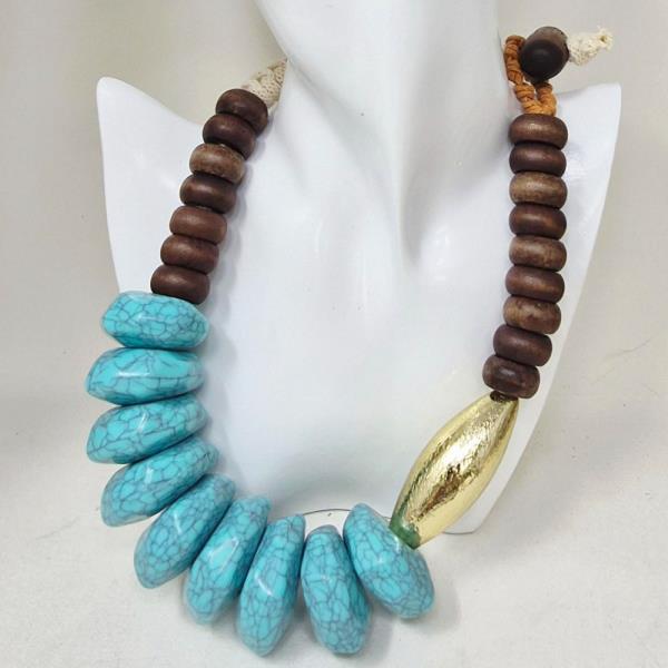 WOOD BEAD STONE MIXED SHAPE NECKLACE