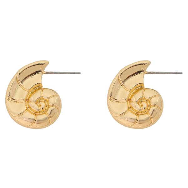 SEA LIFE SHELL STUD EARRING
