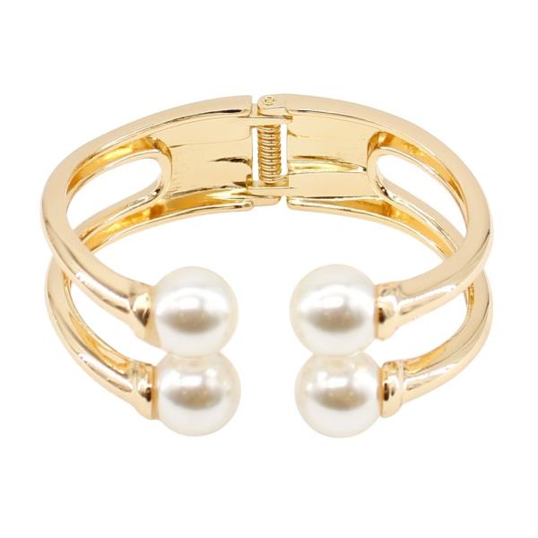 DOUBLE ENDS PEARL OPEN CUFF BRACELET