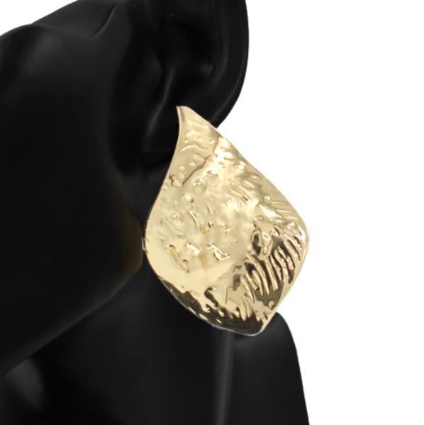 METAL HAMMERED STATEMENT EARRING