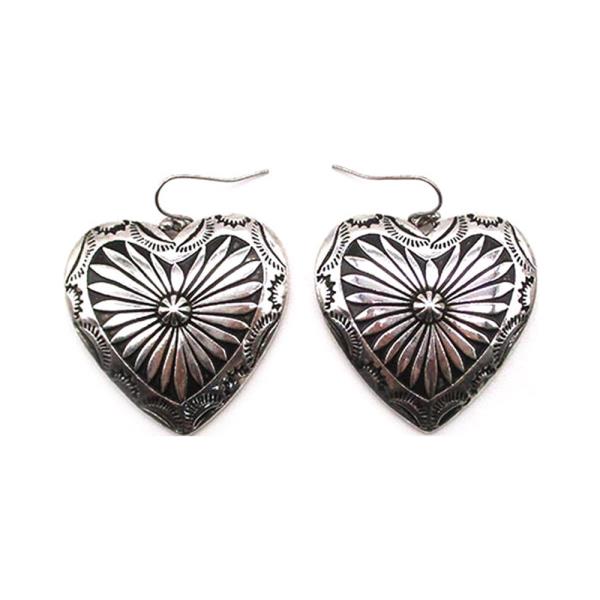 WESTERN ETCHED HEART EARRING
