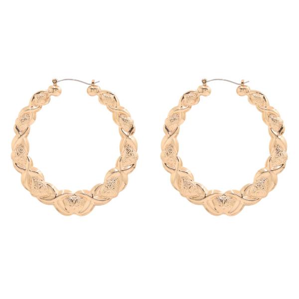 METAL BRAID HOOP EARRING