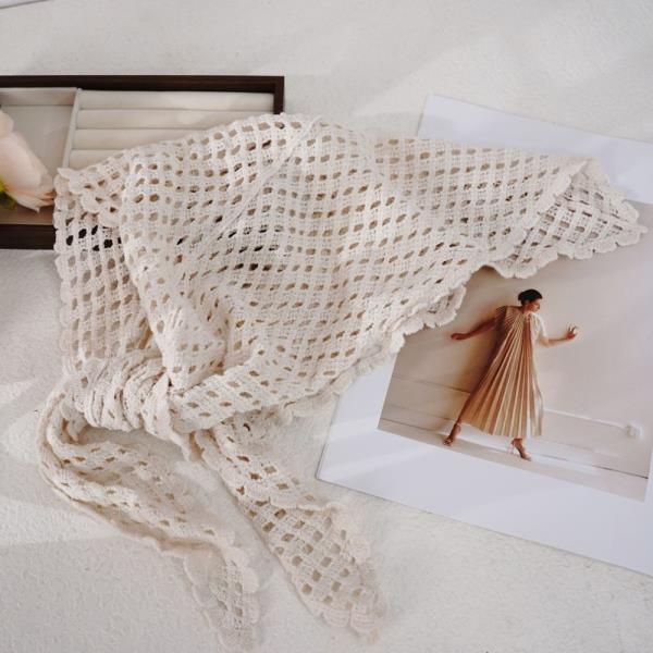 CROCHET KNIT TRIANGLE HEAD SCARF