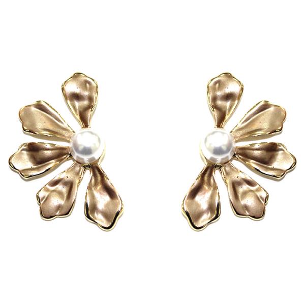 PEARL FLOWER STUD EARRING