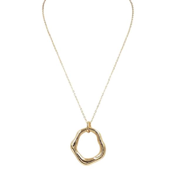 CIRCLE PENDANT NECKLACE