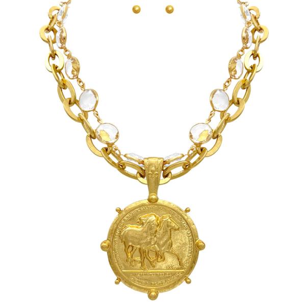 MIXED CHAIN W MEDALLION NECKLACE